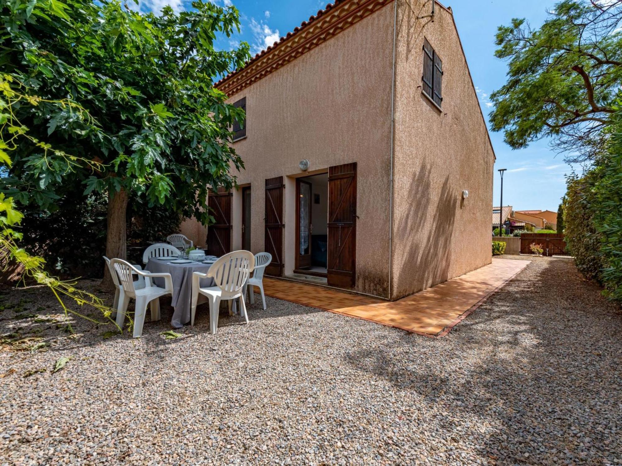 Holiday Home Hameau Des Tamarins-2 By Interhome Le Barcares Exterior photo